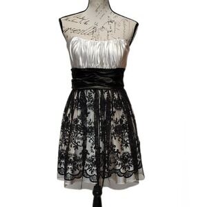 Vintage Roberta Lace Satin Strapless Fit Flare Mini Dress Size 10 Y2K Party